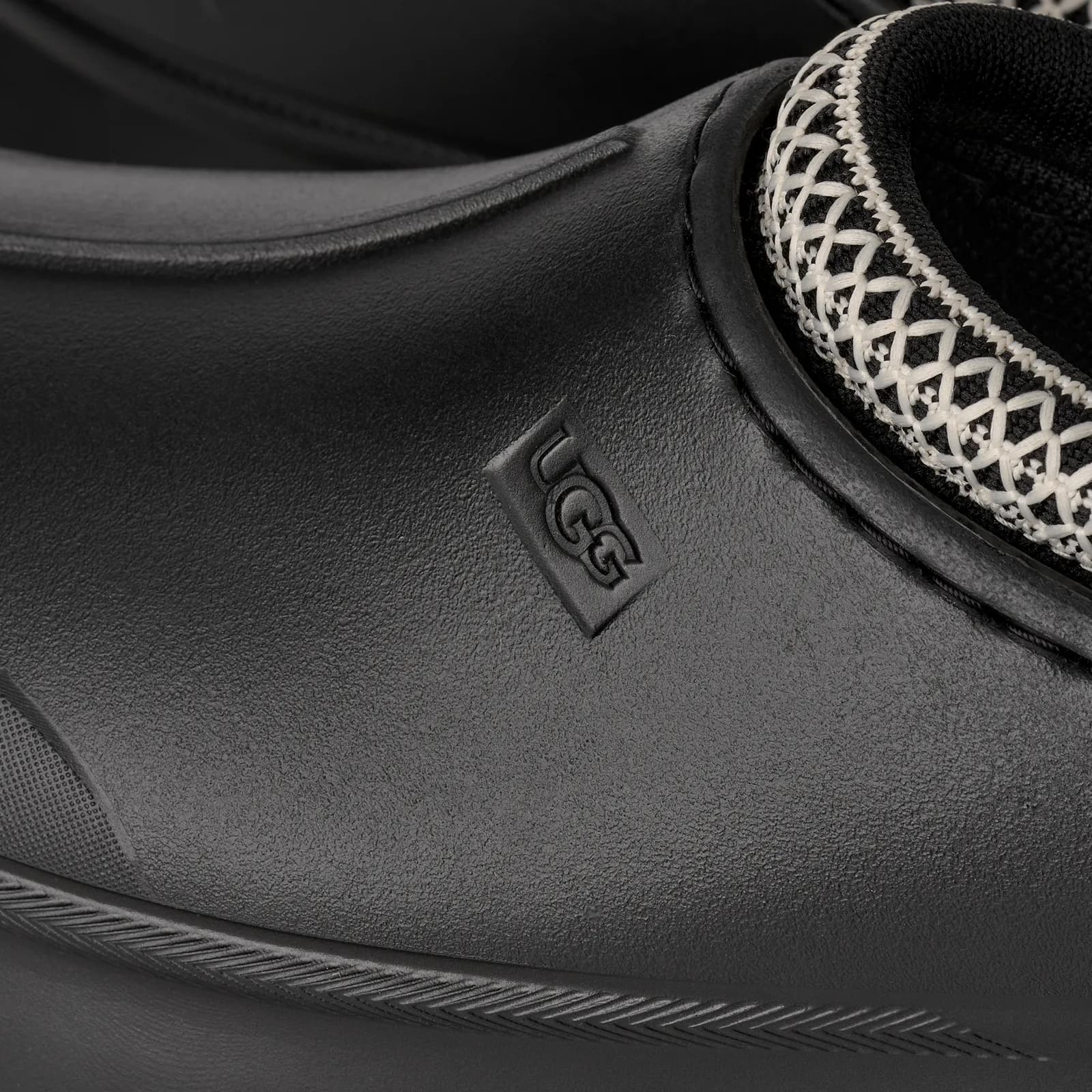 UGG Tazz Molded Black — фото 5