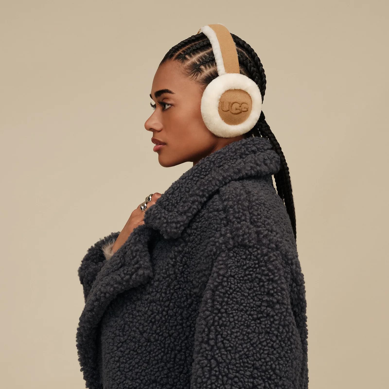 UGG Sheepskin Embroidery Earmuff Chestnut — фото 3