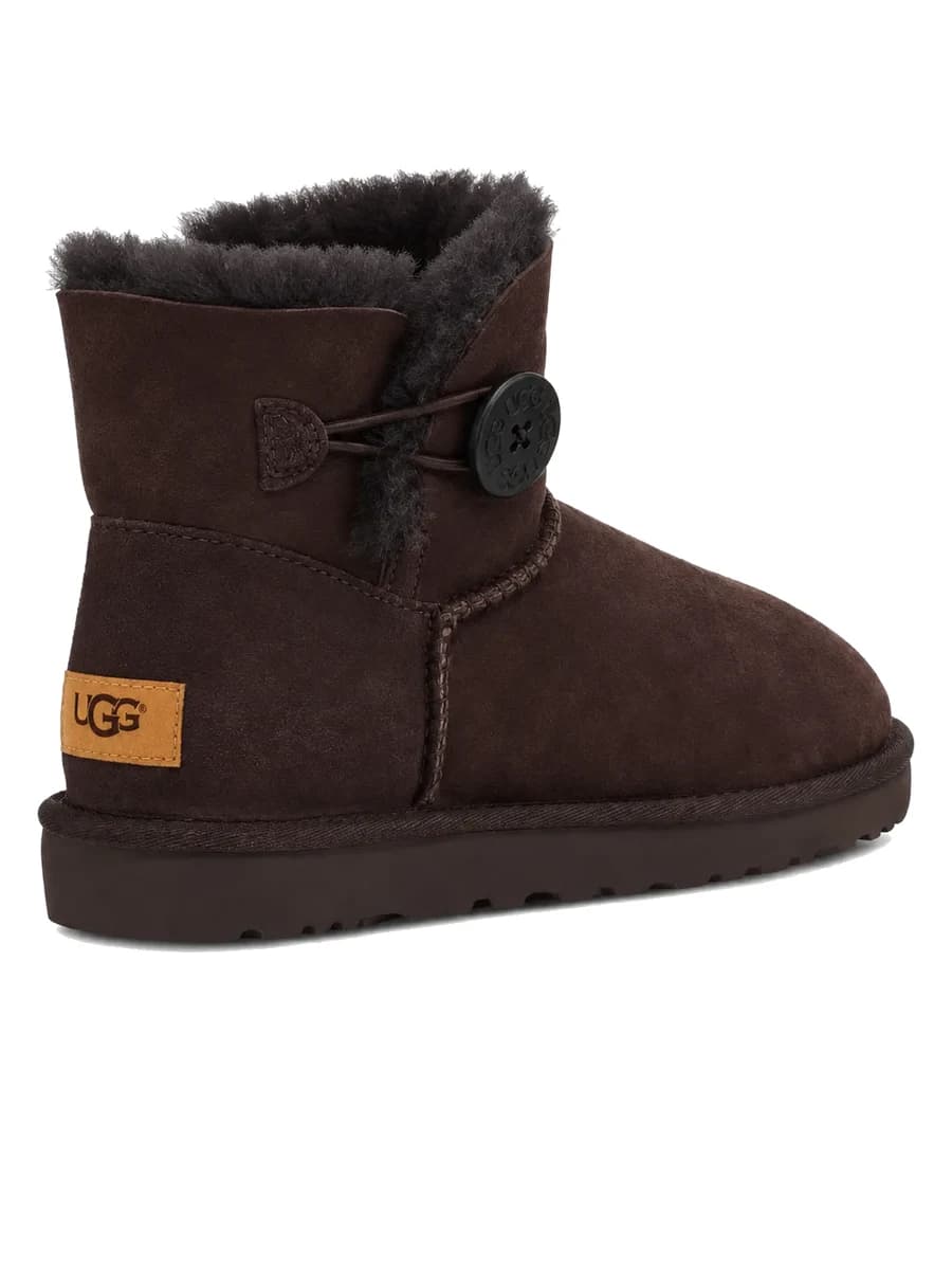UGG Mini Bailey Button II Chocolate — фото 3