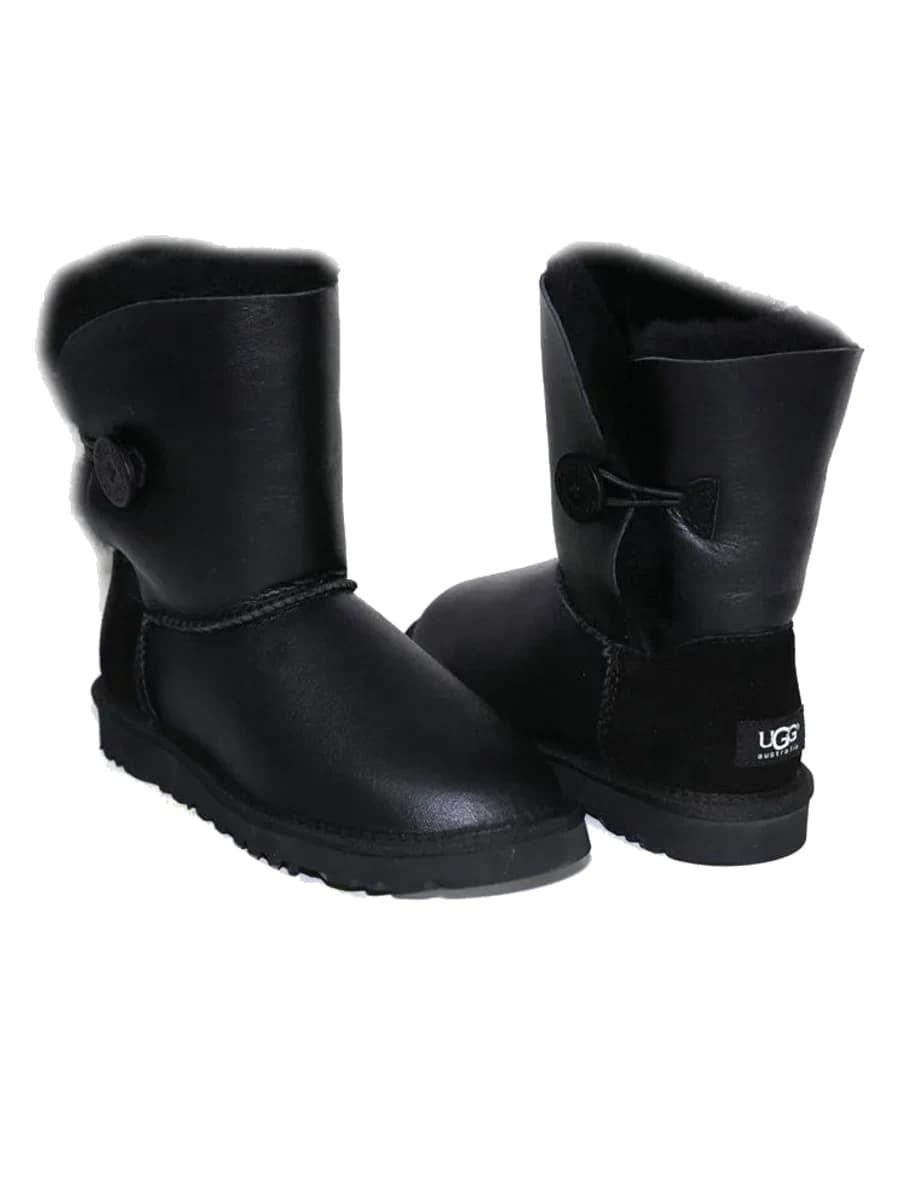 UGG Bailey Button Metallic Black